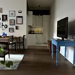 D7 Apartment